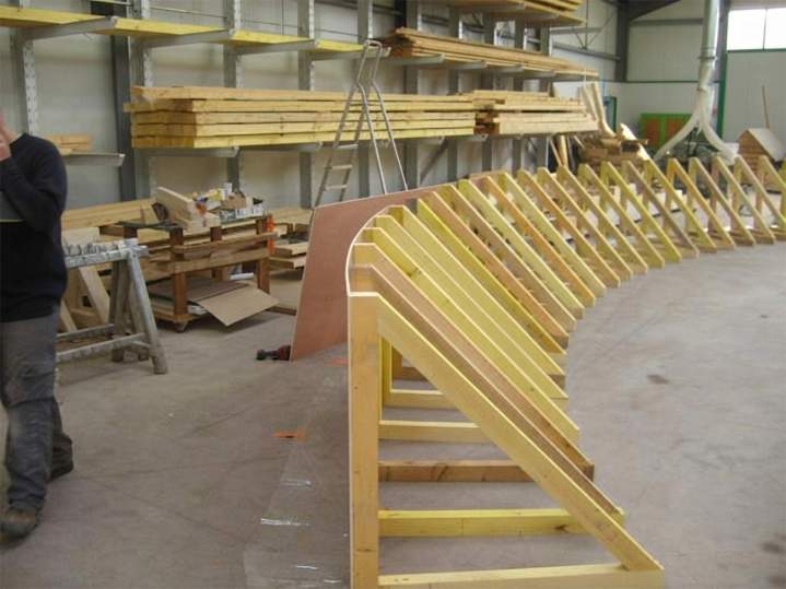 Solutions robustes pour de grandes portées architecturales en bois.